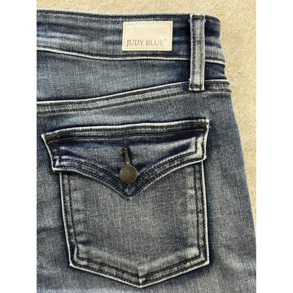 Judy Blue Womens JB15274MD-CO Raw Hem Flap Pocket Denim Shorts M Meas: 28x5.5‎